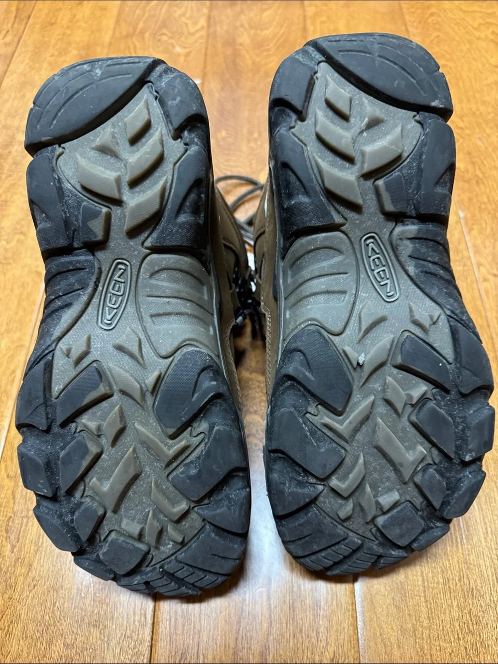 KEEN Durand II Mid Waterproof Hiking Boots for Men - Cascade Brown/Gargoyle - 11